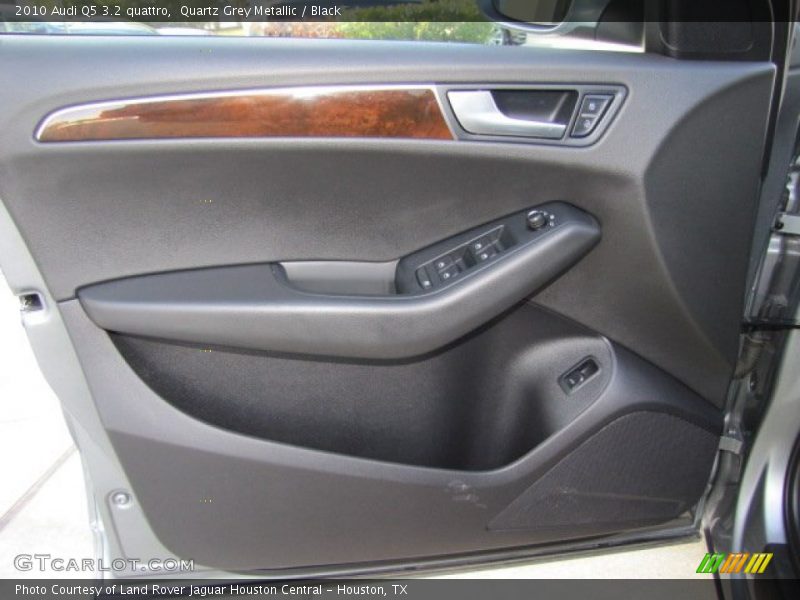 Quartz Grey Metallic / Black 2010 Audi Q5 3.2 quattro