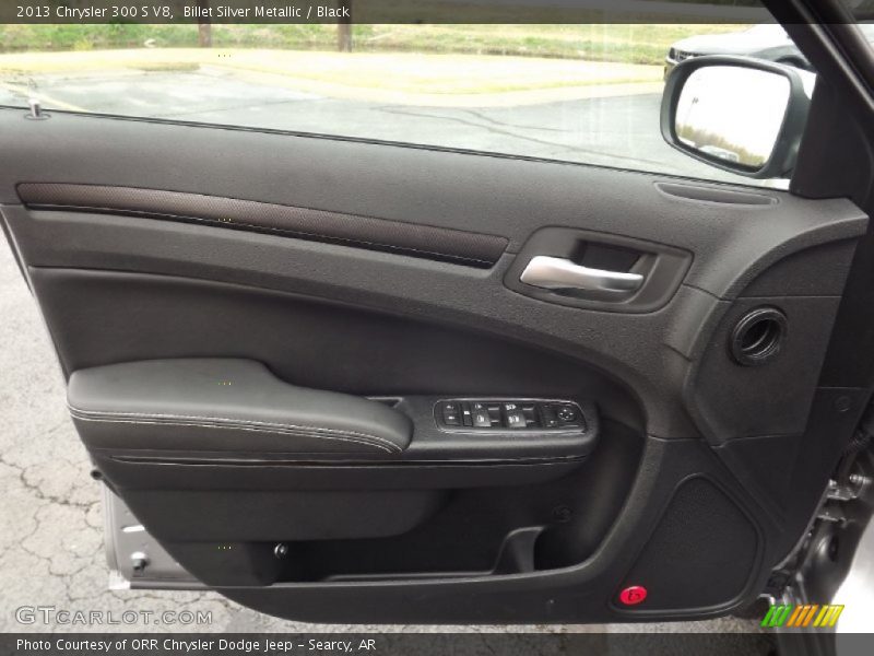 Door Panel of 2013 300 S V8