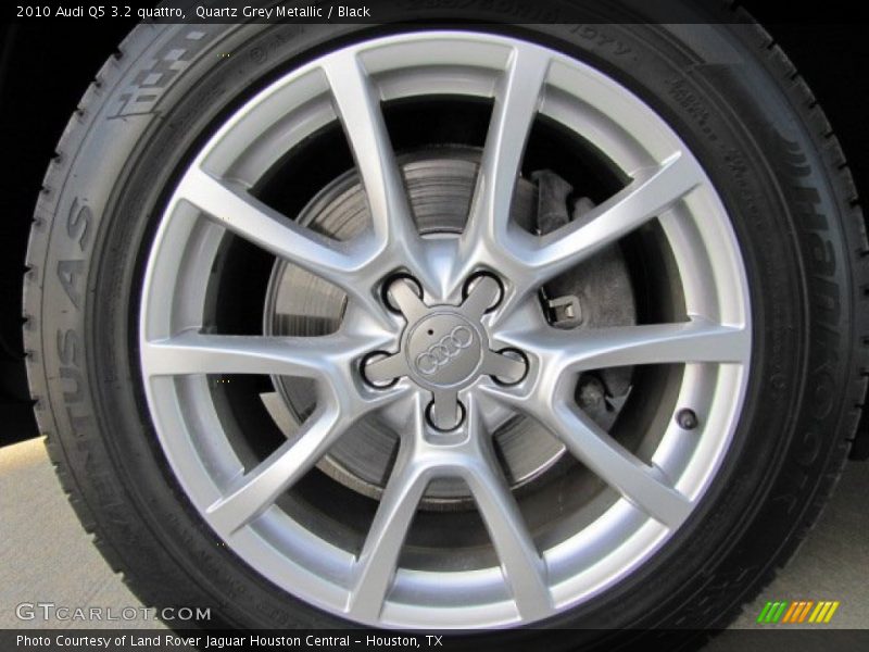 Quartz Grey Metallic / Black 2010 Audi Q5 3.2 quattro