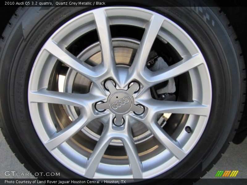 Quartz Grey Metallic / Black 2010 Audi Q5 3.2 quattro