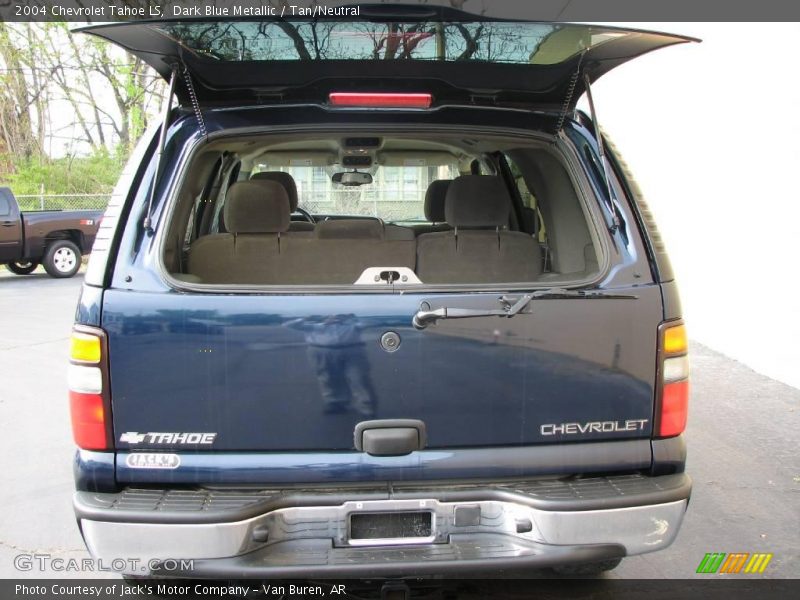 Dark Blue Metallic / Tan/Neutral 2004 Chevrolet Tahoe LS