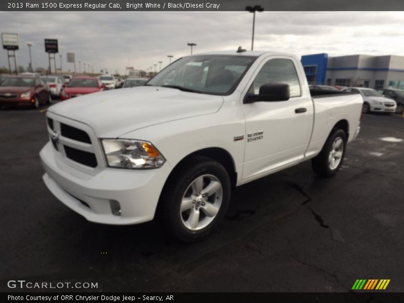 Bright White / Black/Diesel Gray 2013 Ram 1500 Express Regular Cab