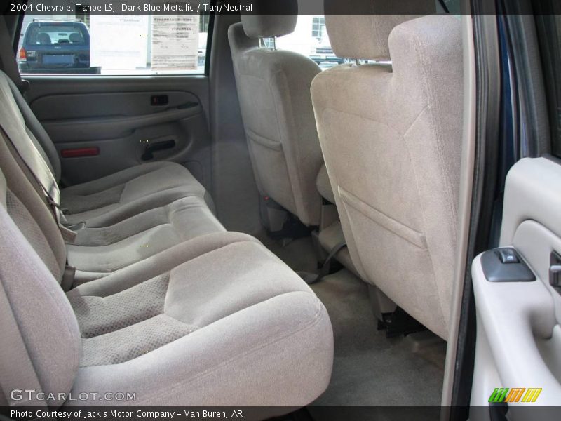Dark Blue Metallic / Tan/Neutral 2004 Chevrolet Tahoe LS