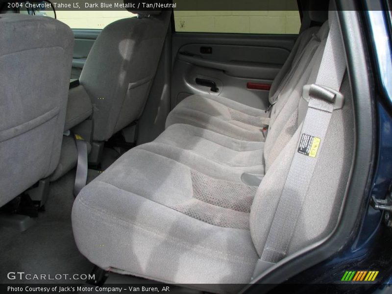 Dark Blue Metallic / Tan/Neutral 2004 Chevrolet Tahoe LS