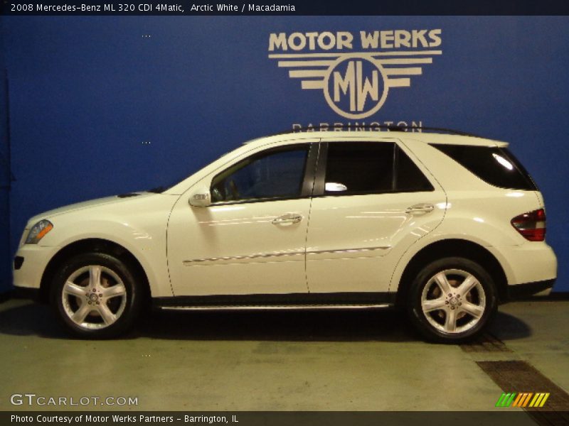 Arctic White / Macadamia 2008 Mercedes-Benz ML 320 CDI 4Matic