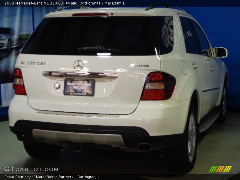 Arctic White / Macadamia 2008 Mercedes-Benz ML 320 CDI 4Matic