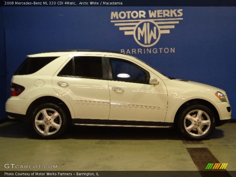 Arctic White / Macadamia 2008 Mercedes-Benz ML 320 CDI 4Matic