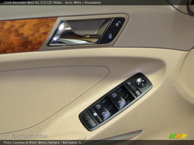 Arctic White / Macadamia 2008 Mercedes-Benz ML 320 CDI 4Matic