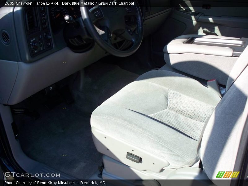 Dark Blue Metallic / Gray/Dark Charcoal 2005 Chevrolet Tahoe LS 4x4