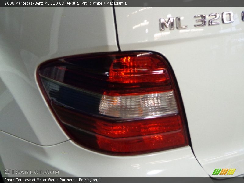 Arctic White / Macadamia 2008 Mercedes-Benz ML 320 CDI 4Matic
