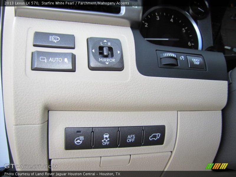 Starfire White Pearl / Parchment/Mahogany Accents 2013 Lexus LX 570