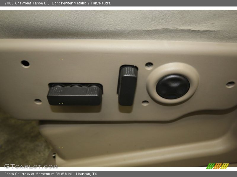 Light Pewter Metallic / Tan/Neutral 2003 Chevrolet Tahoe LT