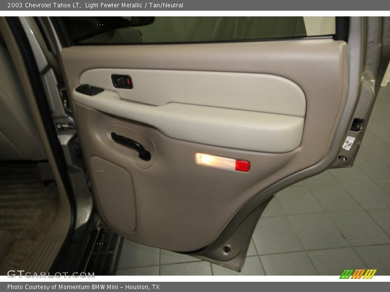 Light Pewter Metallic / Tan/Neutral 2003 Chevrolet Tahoe LT
