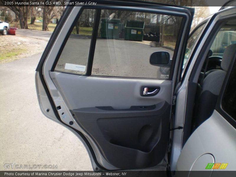 Smart Silver / Gray 2005 Hyundai Santa Fe GLS 4WD