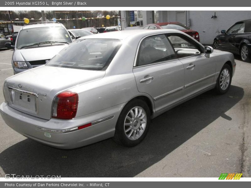 Bright Silver / Black 2005 Hyundai XG350 L