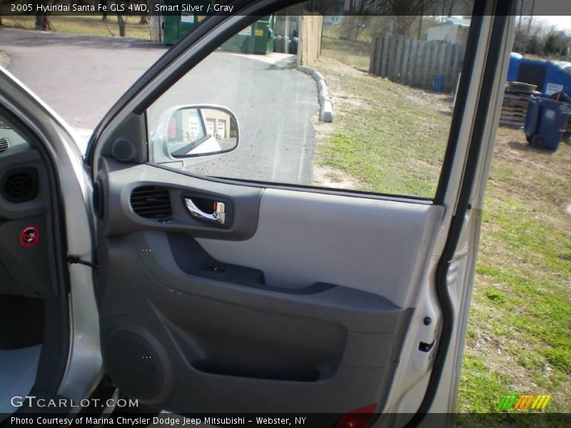 Smart Silver / Gray 2005 Hyundai Santa Fe GLS 4WD
