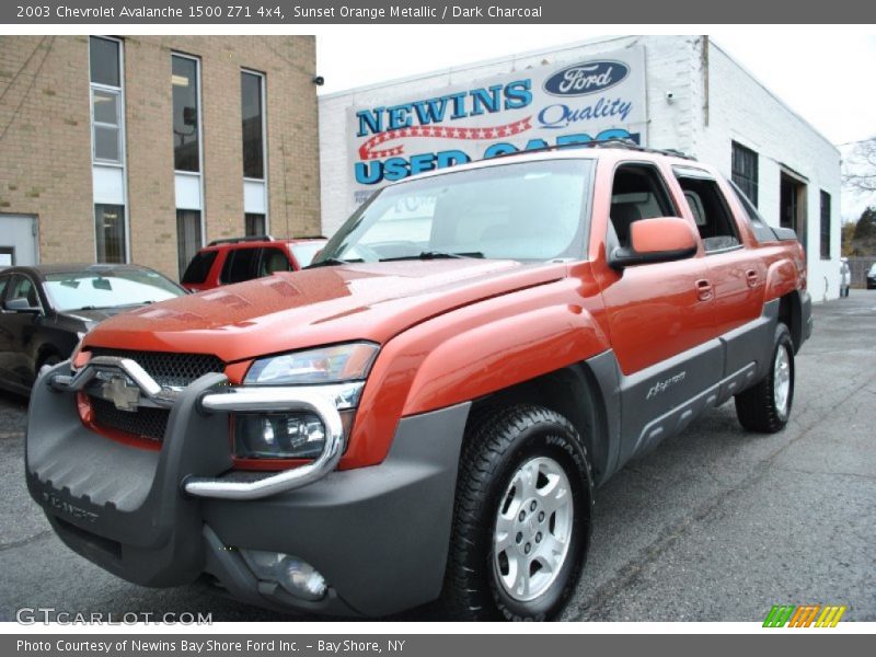 Sunset Orange Metallic / Dark Charcoal 2003 Chevrolet Avalanche 1500 Z71 4x4