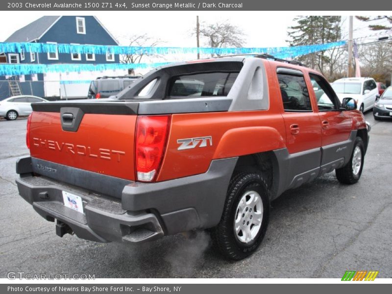 Sunset Orange Metallic / Dark Charcoal 2003 Chevrolet Avalanche 1500 Z71 4x4