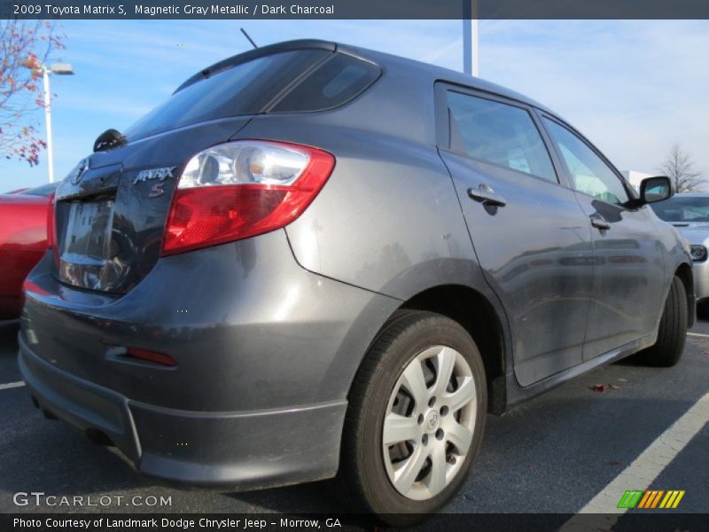 Magnetic Gray Metallic / Dark Charcoal 2009 Toyota Matrix S