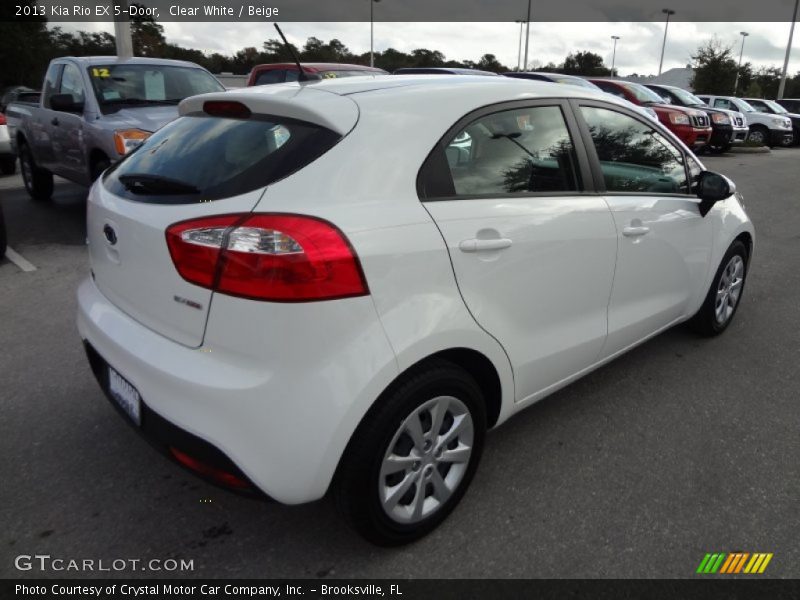 Clear White / Beige 2013 Kia Rio EX 5-Door