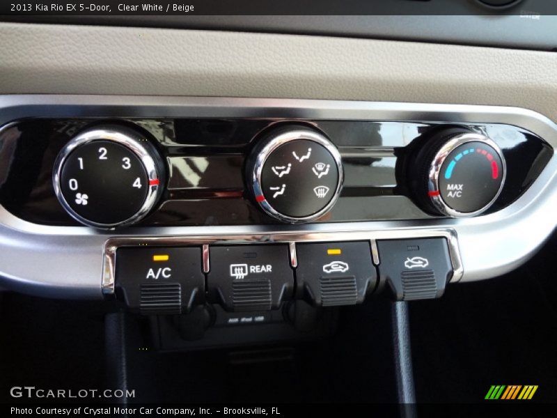 Controls of 2013 Rio EX 5-Door