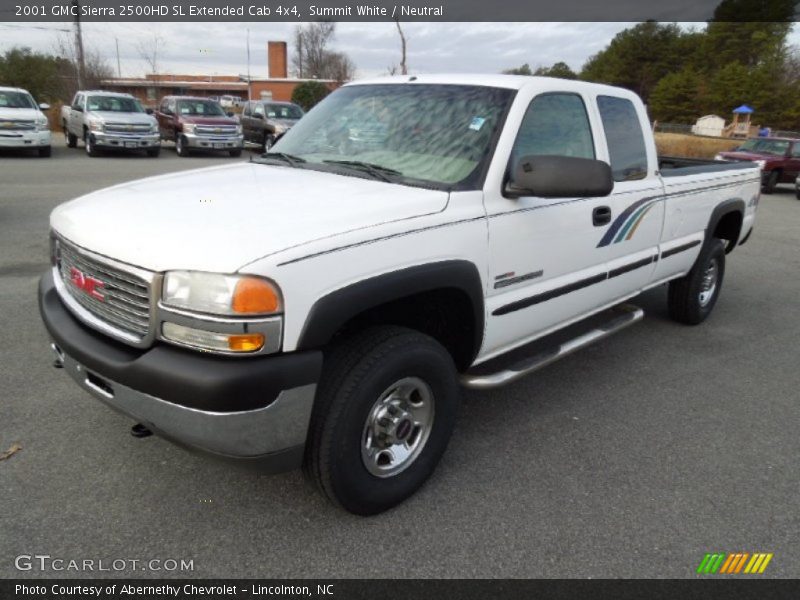 Front 3/4 View of 2001 Sierra 2500HD SL Extended Cab 4x4