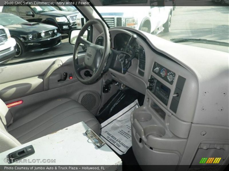 Ivory White / Pewter 2000 GMC Safari Commercial