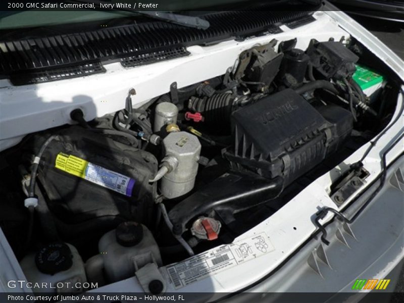 Ivory White / Pewter 2000 GMC Safari Commercial