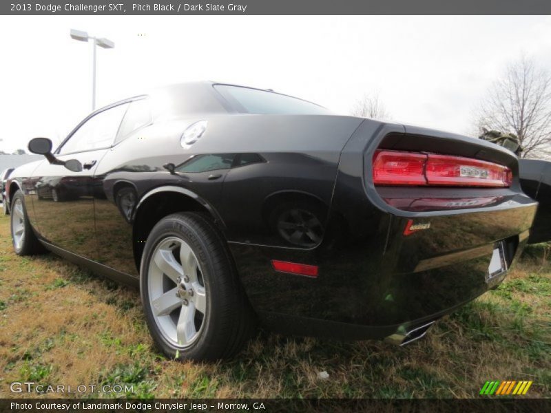 Pitch Black / Dark Slate Gray 2013 Dodge Challenger SXT