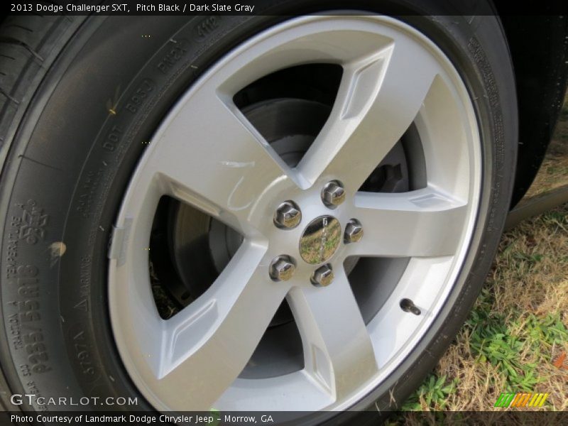 Pitch Black / Dark Slate Gray 2013 Dodge Challenger SXT