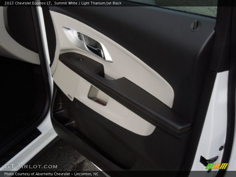 Summit White / Light Titanium/Jet Black 2013 Chevrolet Equinox LT