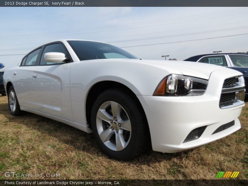 Ivory Pearl / Black 2013 Dodge Charger SE
