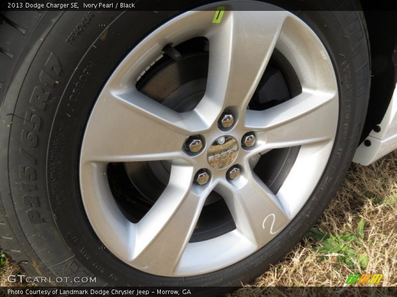Ivory Pearl / Black 2013 Dodge Charger SE