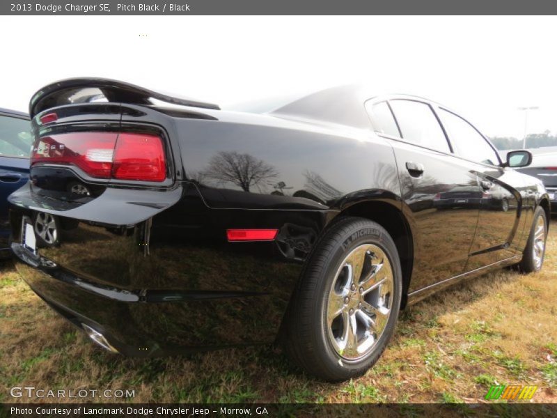 Pitch Black / Black 2013 Dodge Charger SE