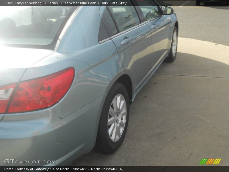 Clearwater Blue Pearl / Dark Slate Gray 2009 Chrysler Sebring LX Sedan