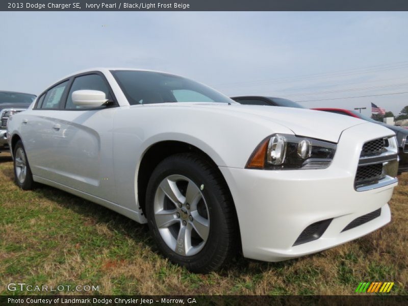 Ivory Pearl / Black/Light Frost Beige 2013 Dodge Charger SE