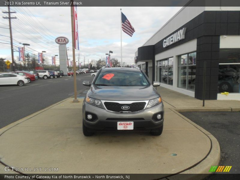 Titanium Silver / Black 2013 Kia Sorento LX