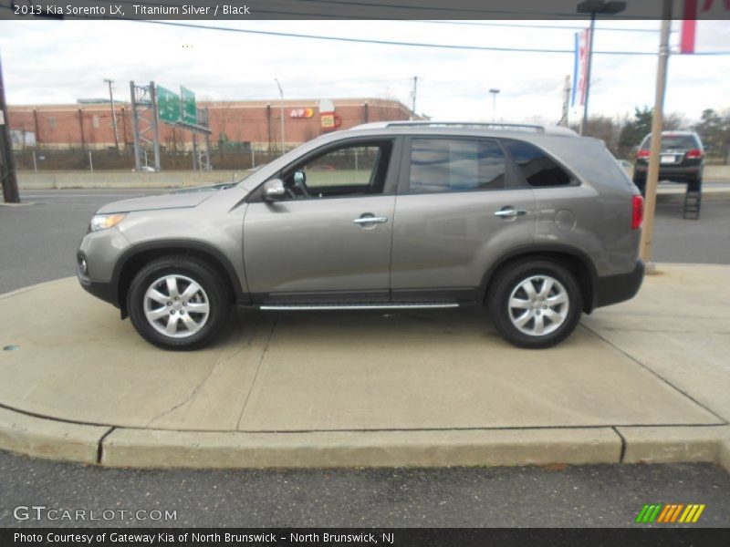 Titanium Silver / Black 2013 Kia Sorento LX