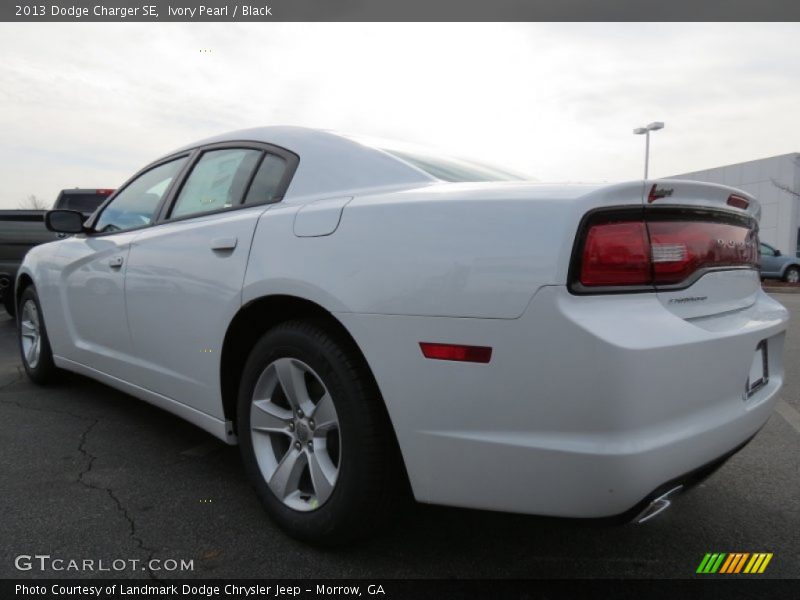 Ivory Pearl / Black 2013 Dodge Charger SE