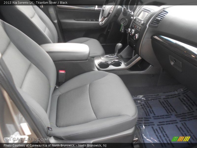Titanium Silver / Black 2013 Kia Sorento LX