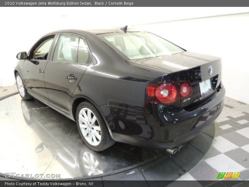 Black / Cornsilk Beige 2010 Volkswagen Jetta Wolfsburg Edition Sedan