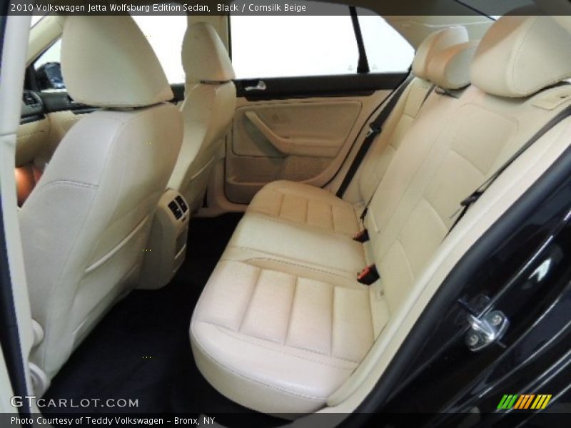 Black / Cornsilk Beige 2010 Volkswagen Jetta Wolfsburg Edition Sedan