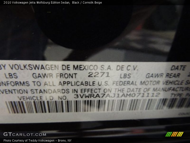 Black / Cornsilk Beige 2010 Volkswagen Jetta Wolfsburg Edition Sedan