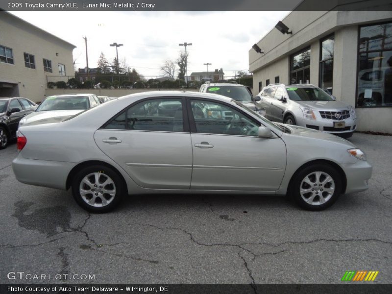 Lunar Mist Metallic / Gray 2005 Toyota Camry XLE