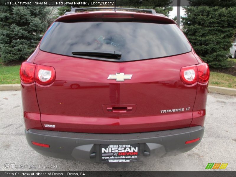 Red Jewel Metallic / Ebony/Ebony 2011 Chevrolet Traverse LT