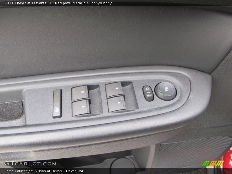 Red Jewel Metallic / Ebony/Ebony 2011 Chevrolet Traverse LT