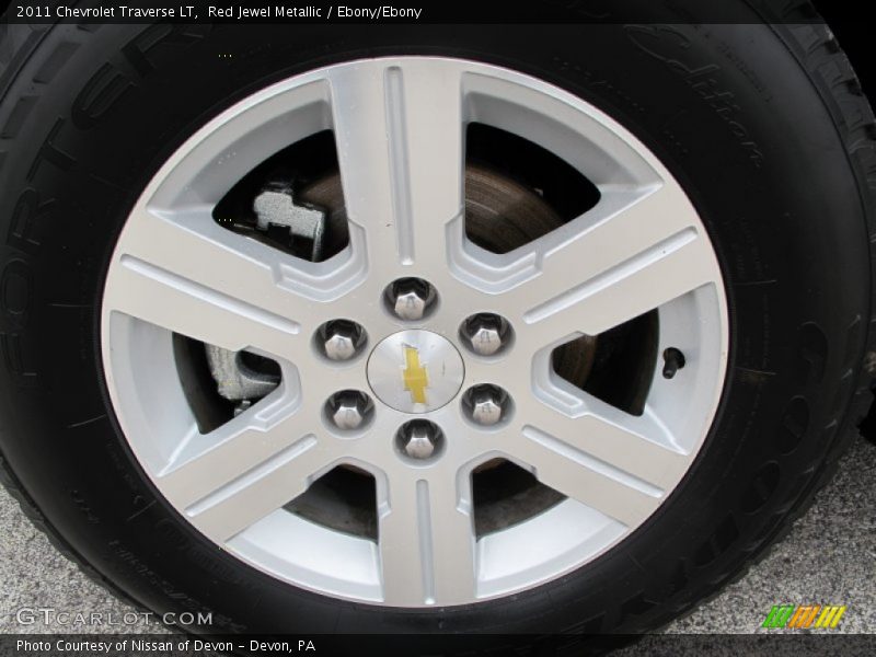 Red Jewel Metallic / Ebony/Ebony 2011 Chevrolet Traverse LT