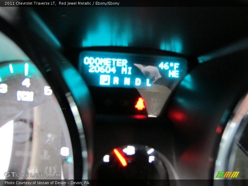 Red Jewel Metallic / Ebony/Ebony 2011 Chevrolet Traverse LT