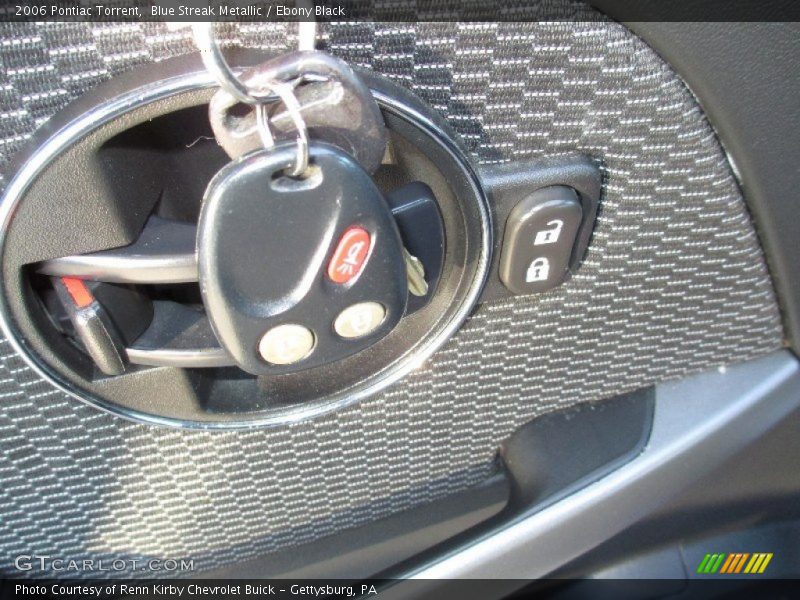 Blue Streak Metallic / Ebony Black 2006 Pontiac Torrent