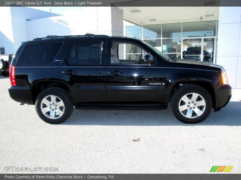 Onyx Black / Light Titanium 2007 GMC Yukon SLT 4x4